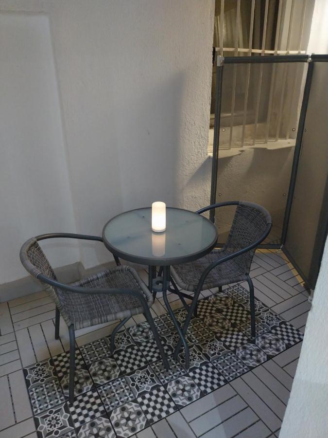 Centrico Apartamento Con Patio Madrid Luaran gambar